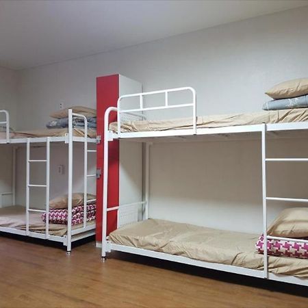 Kimchee Busan Downtown Guesthouse Екстериор снимка