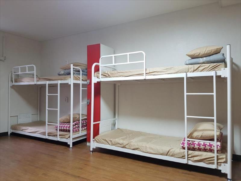 Kimchee Busan Downtown Guesthouse Екстериор снимка